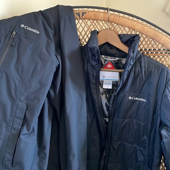 Women’s 2 in 1 Omni-Tech Winter Coat - Picture 10 of 11